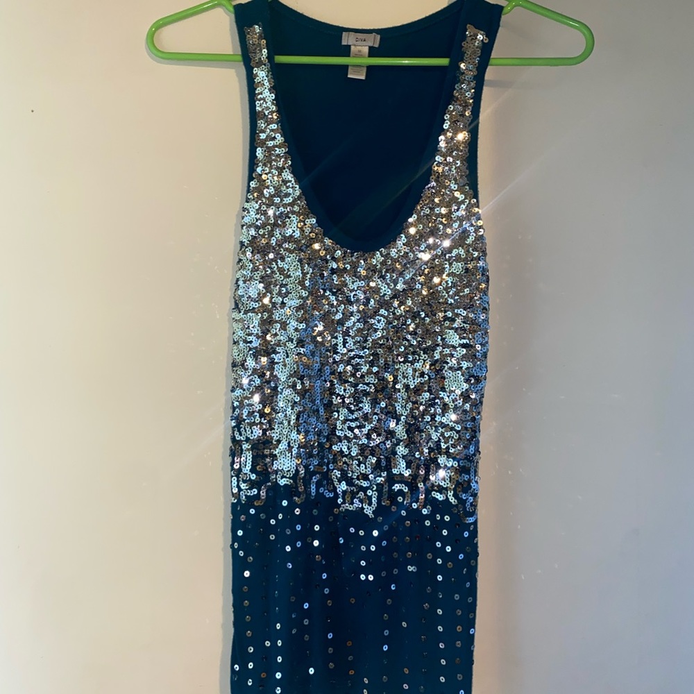Blue sequins tank top